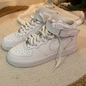 Brand new Air force 1’s…. Never worn